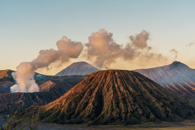 pexels-daneswara-eka-2157956675-38262907